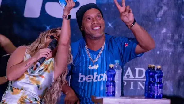 Ronaldinho vuelve: cuando la magia no conoce edad