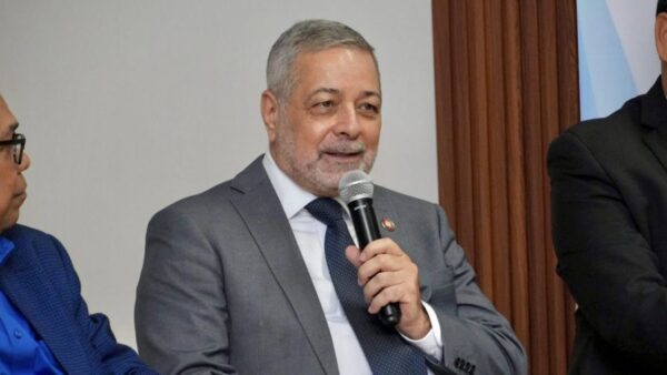 Universidades privadas cuestionan transparencia de examen de abogados en Costa Rica