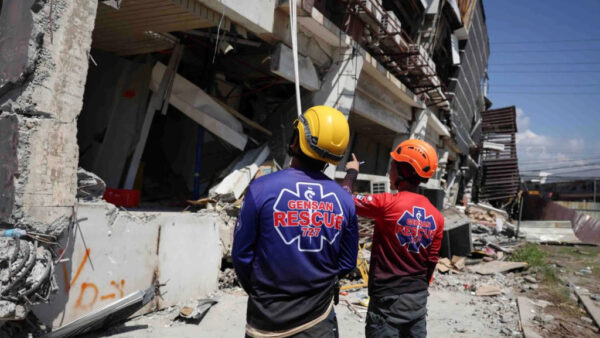 Terremoto devastador en Filipinas deja al menos 32 muertos