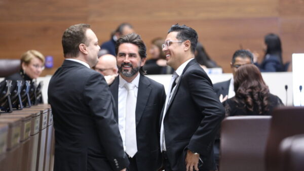 ¿Qué significa el control oficialista de seis órganos clave del Congreso costarricense?