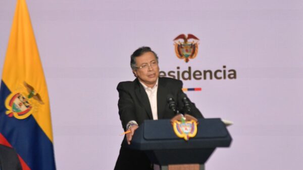 ¿Por qué apartar a una congresista desata crisis institucional en Colombia?