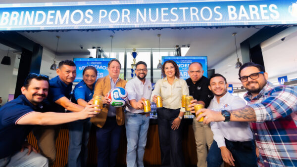 Por qué las cerveceras globales apuestan por los bares locales en tiempos de consolidación