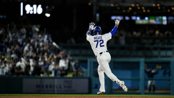 Kyle Tucker guía a Dodgers sobre Rays en duelo ajustado