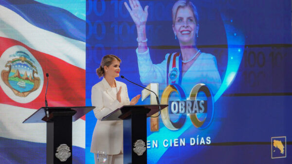 Crecex ofrece apoyo técnico al gobierno en sus primeros 100 días
