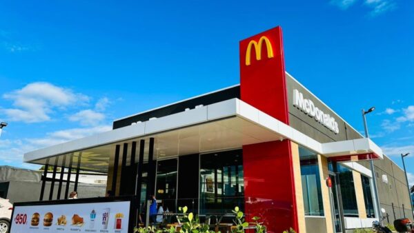 ¿Cómo participar en la feria de empleo de McDonald’s en Jacó?