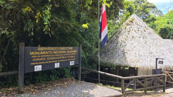 Parques costarricenses Guayabo y Volcán Turrialba reabren al público