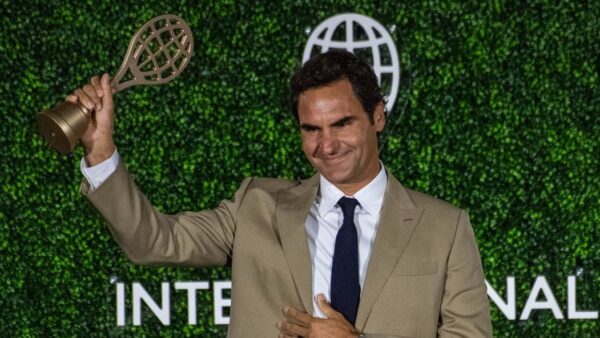 Roger Federer ingresa al Salón de la Fama del tenis entre lágrimas y emotivos recuerdos
