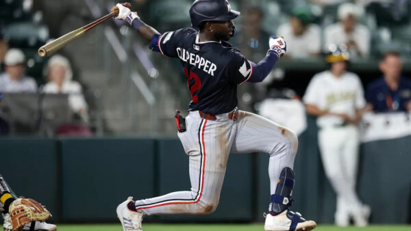 Twins vencen 9-6 a Athletics en Sacramento tras racha negativa