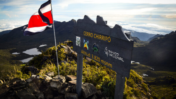 Dos costarricenses destacan en Estados Unidos mientras Chirripó busca reconocimiento mundial